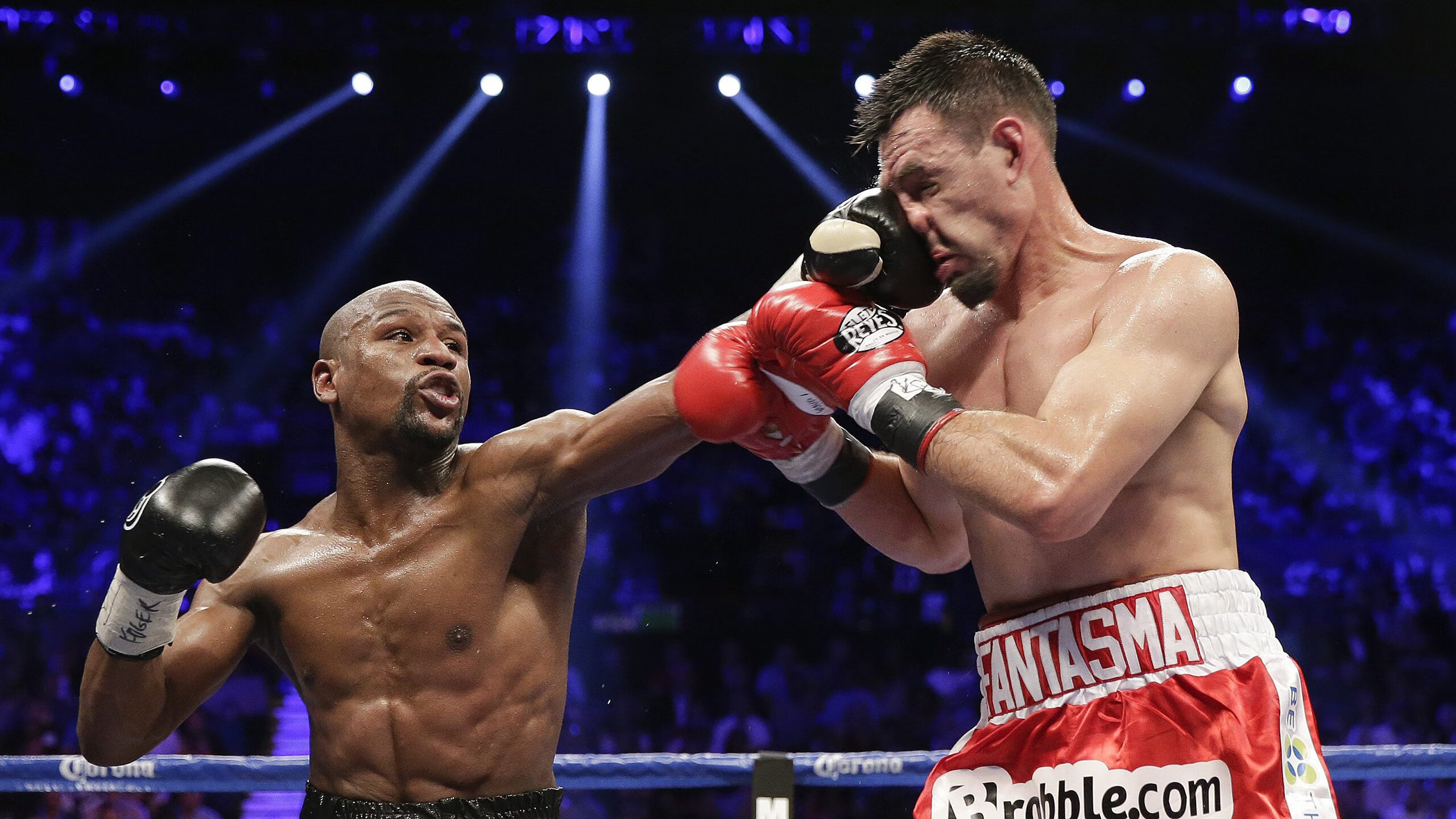 中超球员训练场景曝光引热议,中超训练强度